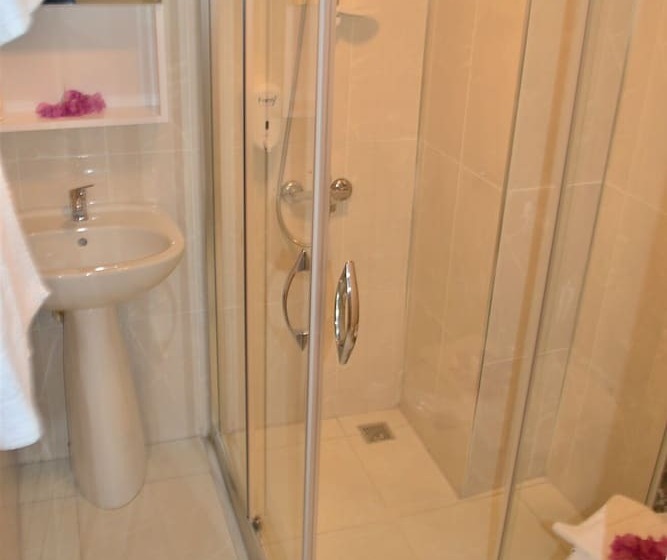 标准间, Saygılı Beach