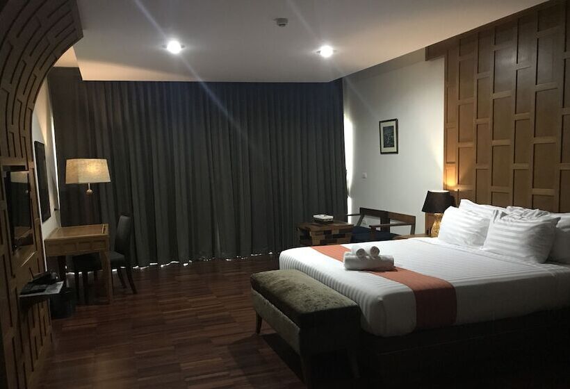 סוויטת ג'וניור, Taman Resort