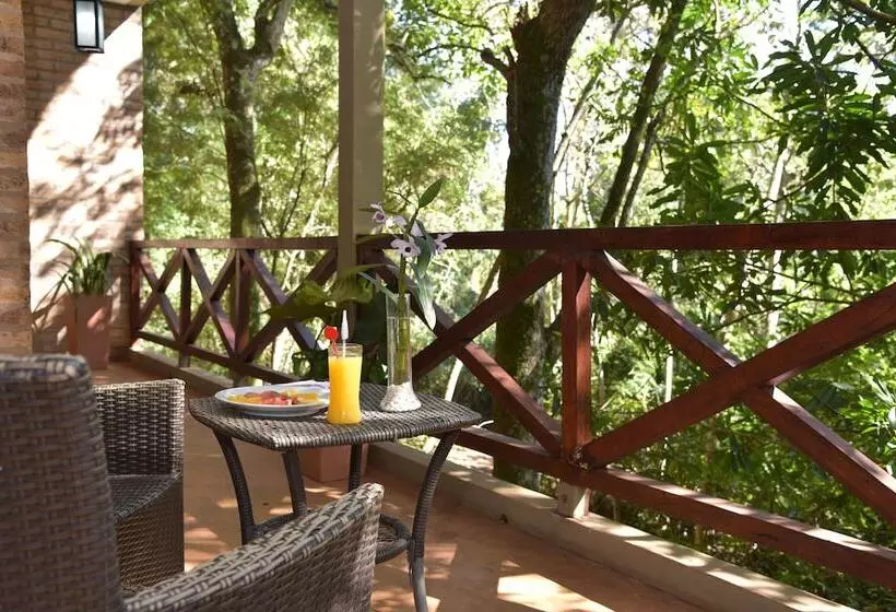 Deluxe Kolmen Hengen Huone, Village Cataratas