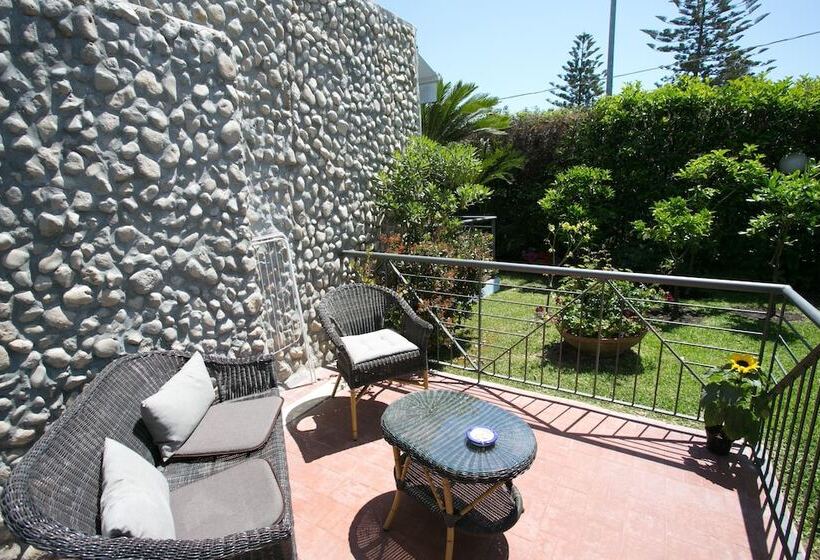 Номер Комфорт, Villamare