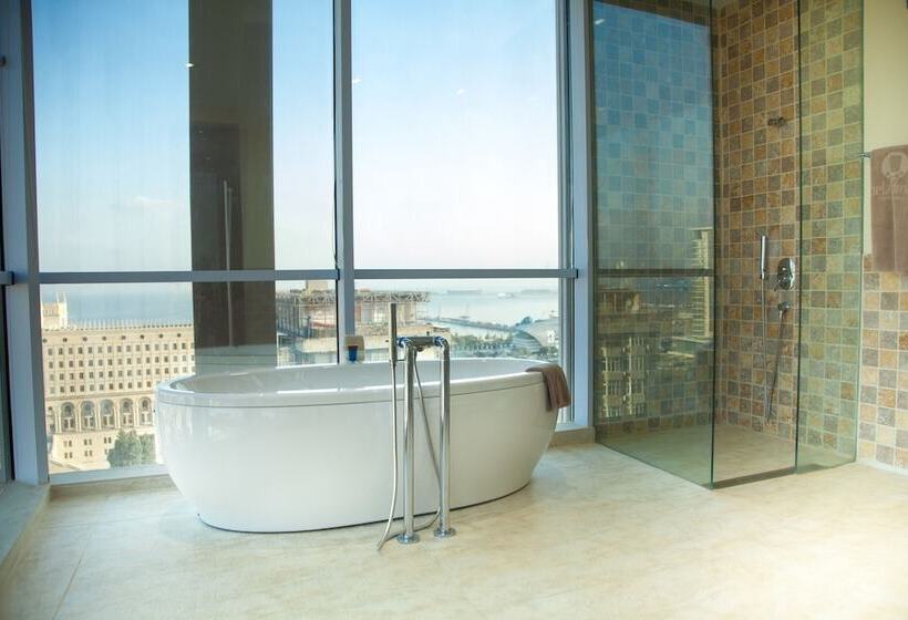 سوییت جونیور, Landmark Hotel Baku