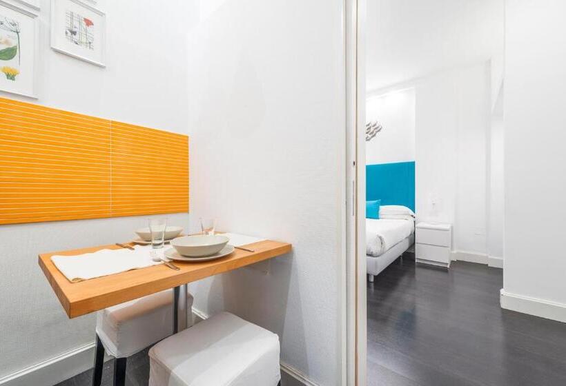 סטודיו דלוקס, Sorrento Apartments One