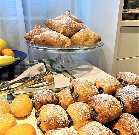 סטודיו דלוקס, Sorrento Apartments One