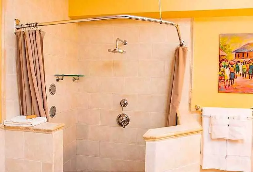 سوئیت پریمیوم با چشم‌انداز دریا, The Villas At Sunset Lane