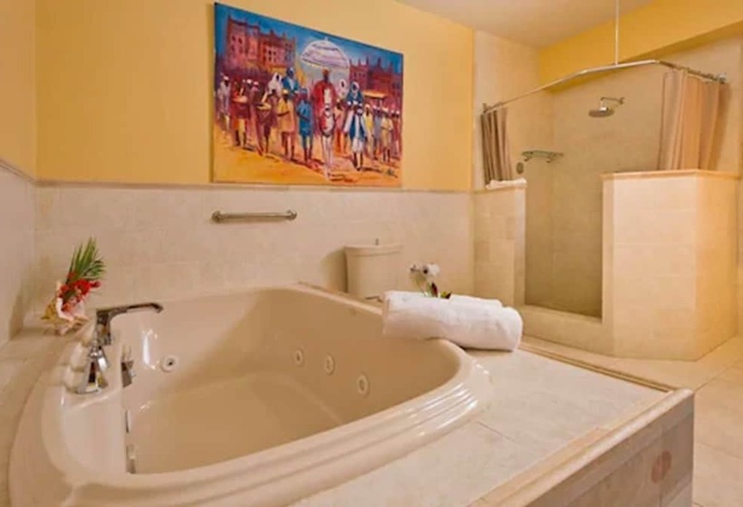 سوئیت پریمیوم با چشمانداز دریا, The Villas At Sunset Lane