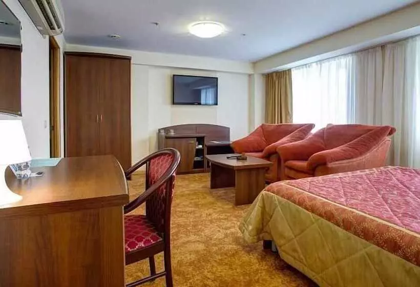 スタンダードスタジオ, Azimut Hotel Kemerovo