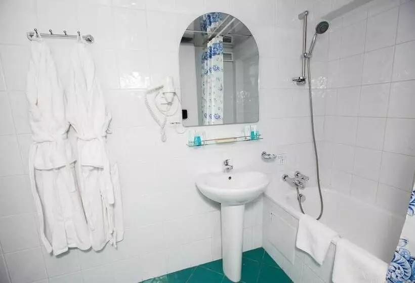 スイート, Azimut Hotel Kemerovo