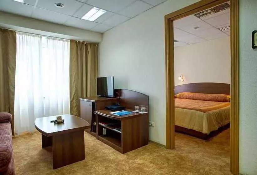 スイート, Azimut Hotel Kemerovo