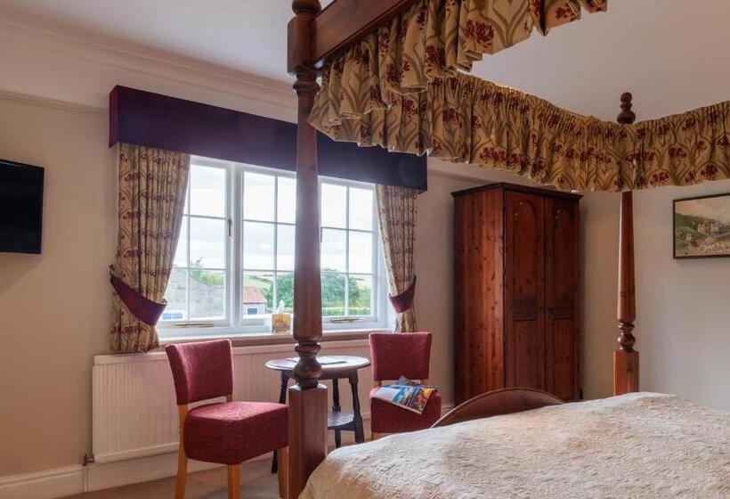 Номер Стандарт, Blacksmiths Arms Inn