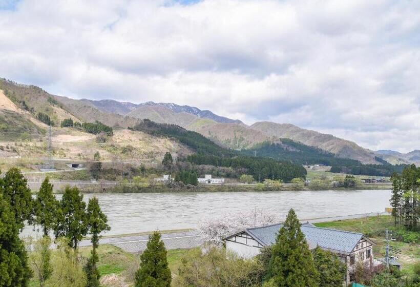 غرفة عائلية, Bousenkaku