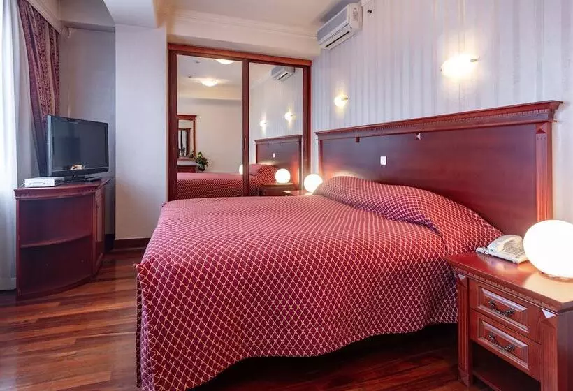 سوئیت پرزیدنت, Epinal   Bitola