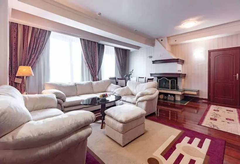 سوئیت پرزیدنت, Epinal   Bitola