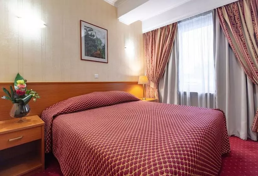 اتاق لوکس, Epinal   Bitola