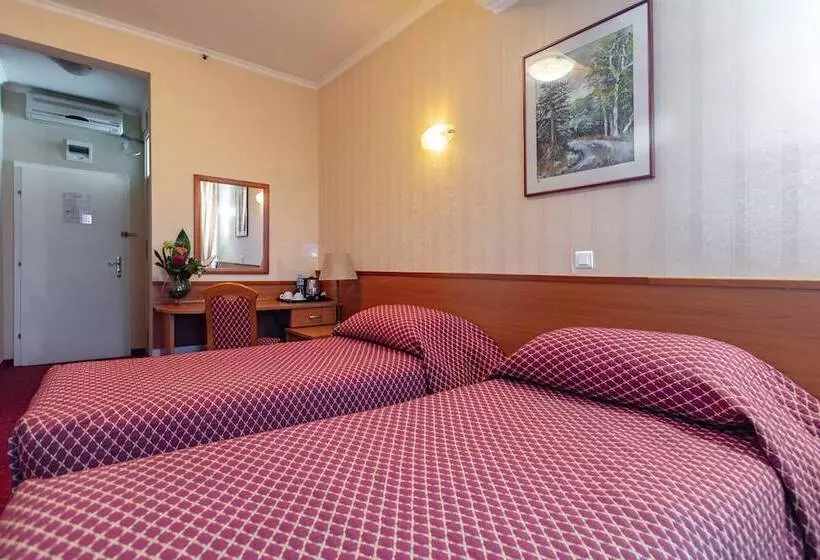 اتاق لوکس, Epinal   Bitola