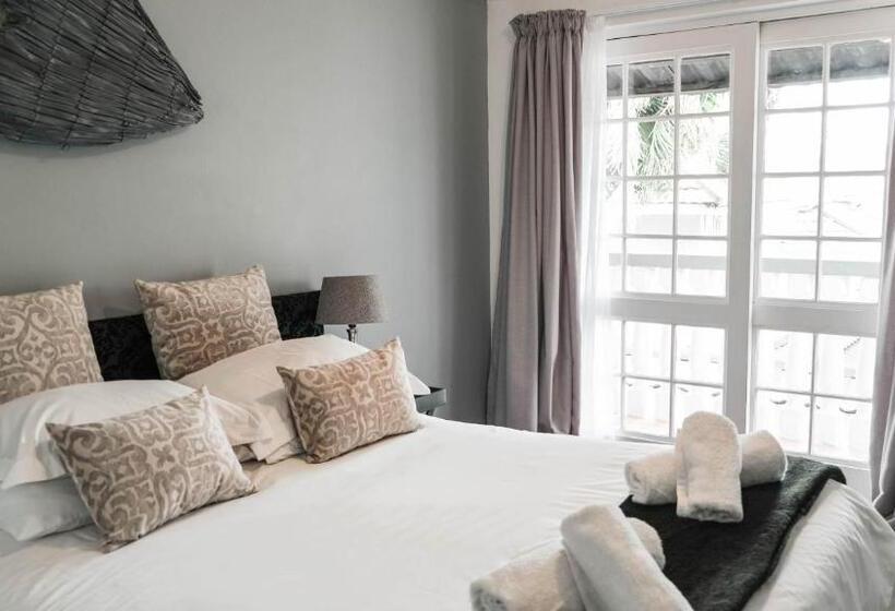 غرفة قياسية, George Lodge International