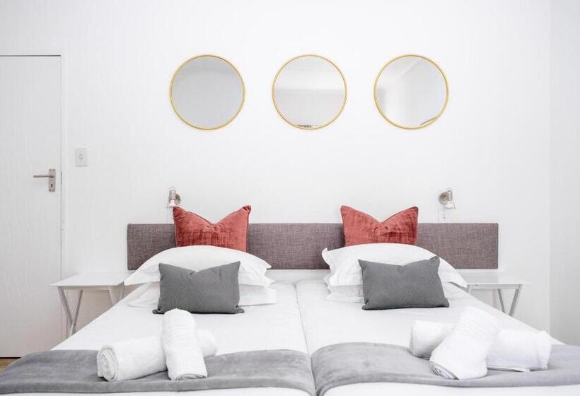 غرفة قياسية, George Lodge International