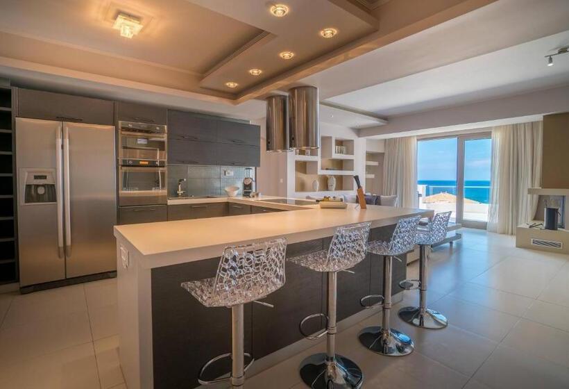 Люкс Мастер Вид на Море, Kymothoe Elite Suites
