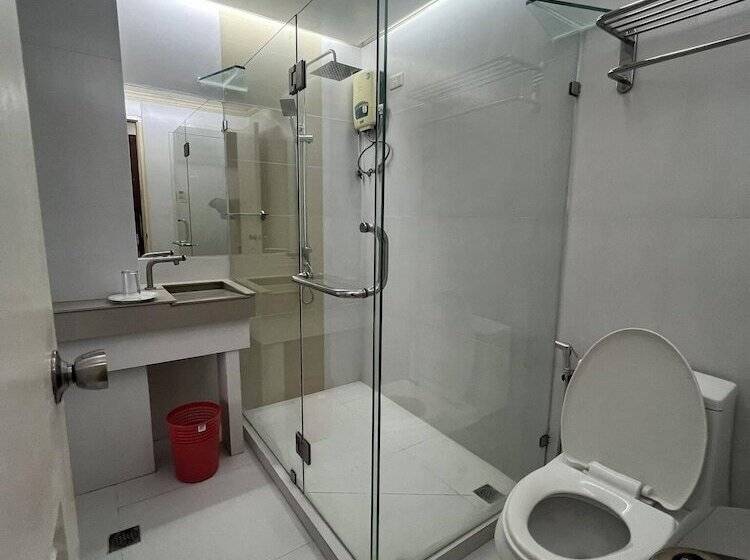 اتاق لوکس, My Little Island