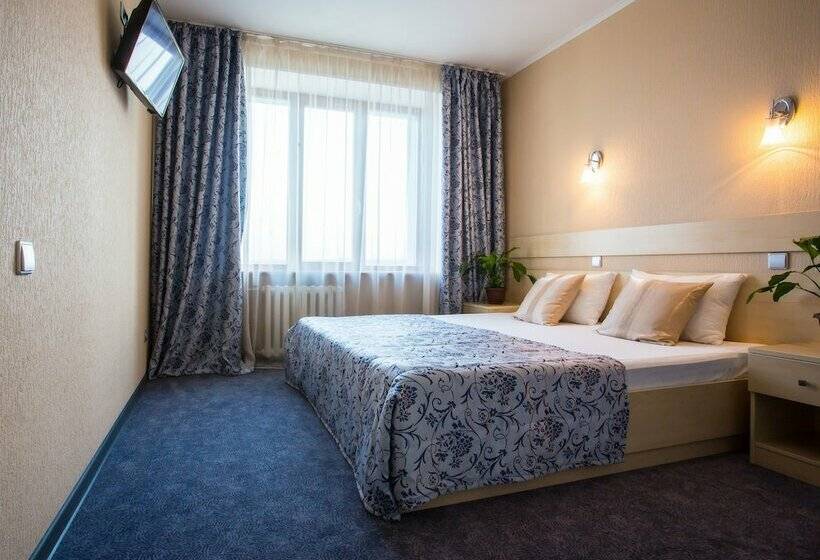 小型套房, Ogni Eniseya