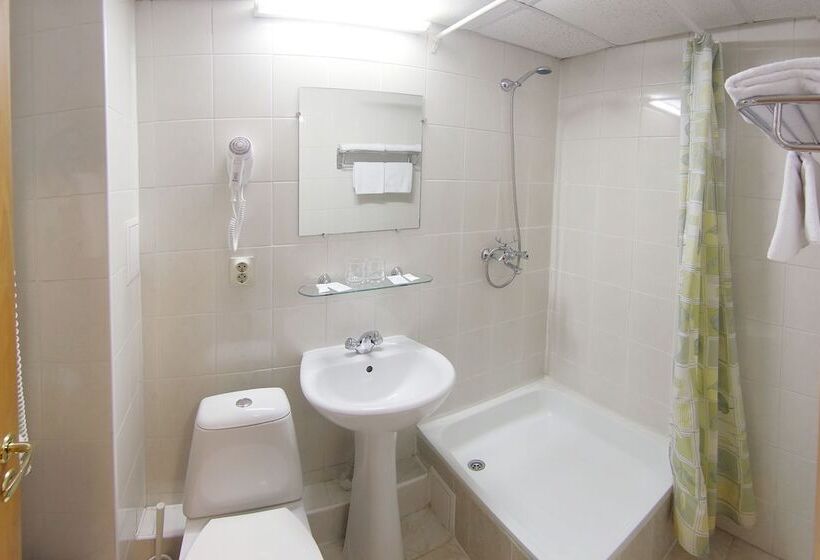 חדר סטנדרט יחיד, Sadko