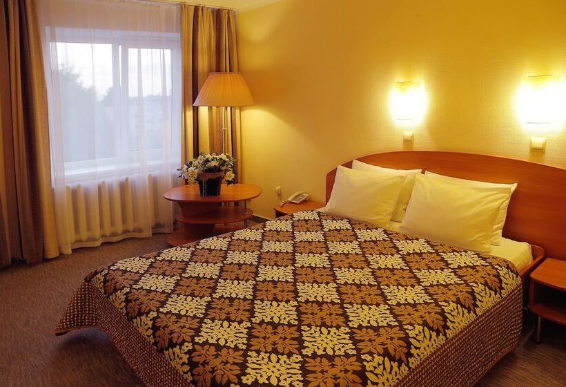 חדר קומפורט, Sadko