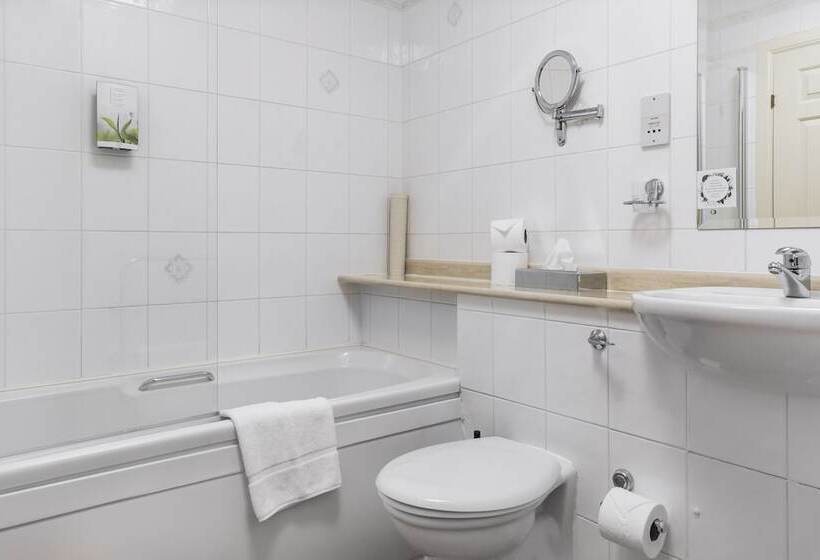 Дом 1 Спальня, The Kenmore Club