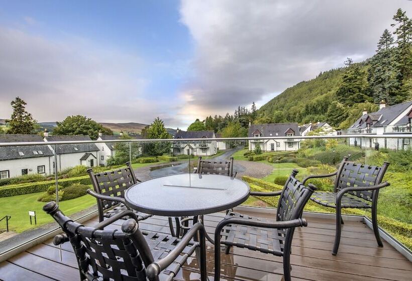 Дом 2 Спальни, The Kenmore Club