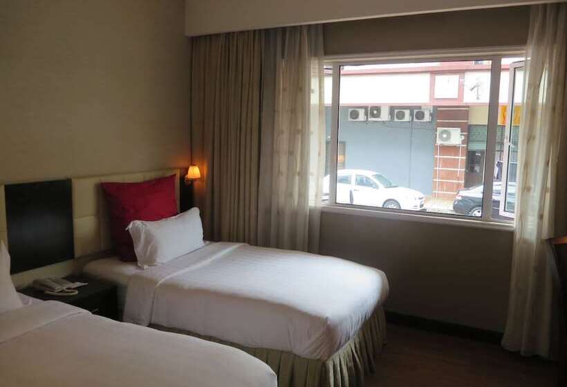 غرفة قياسية, The Mark S Lodge