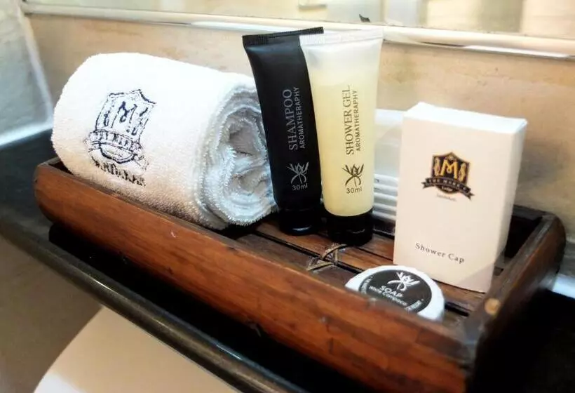 اتاق استاندارد در طبقه همکف, The Mark S Lodge