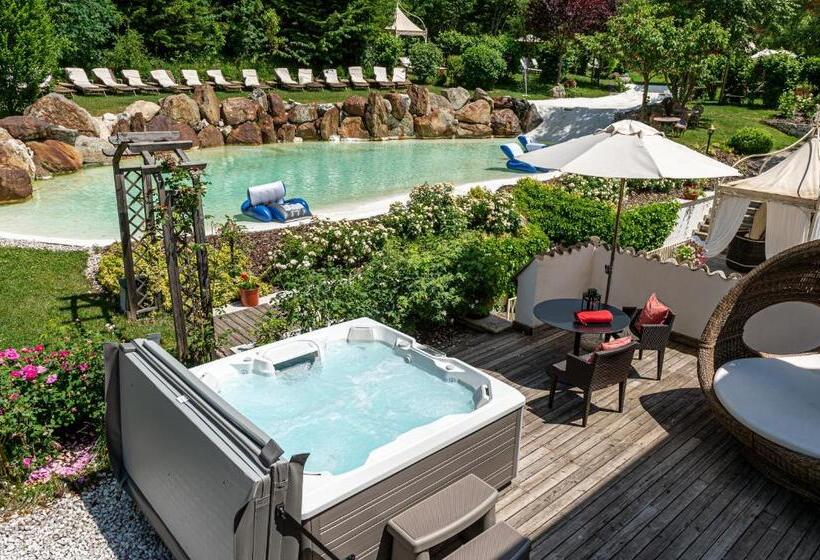 带按摩浴盆的套房, Villa Orso Grigio