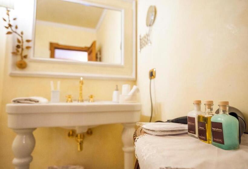 标准间带游泳池, Villa Orso Grigio