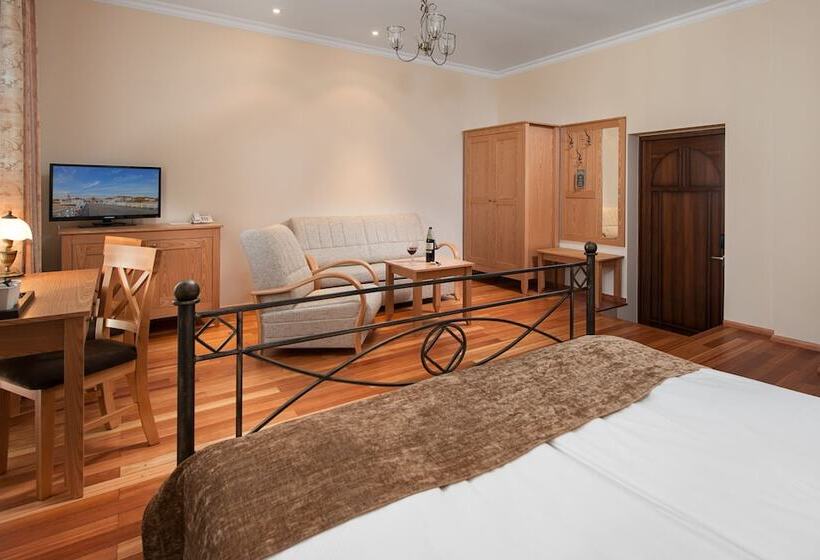 اتاق لوکس, Villa Sedan   Destigo Hotels