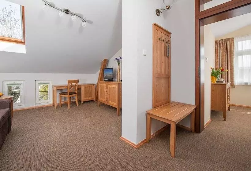 اتاق خانوادگی, Villa Sedan   Destigo Hotels