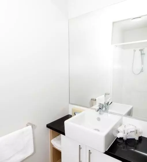 スタンダードスタジオ, Quest On Hobson Serviced Apartments