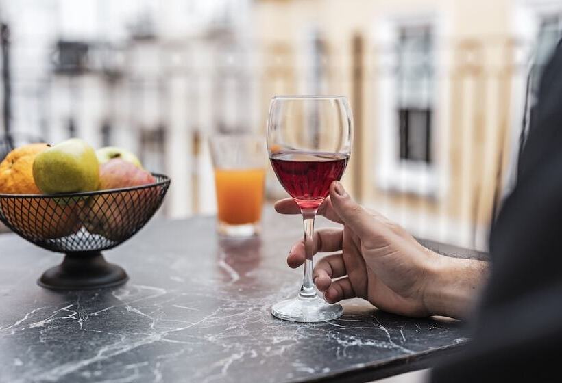 اتاق سوپریور سه تخته, Galata Door Otel