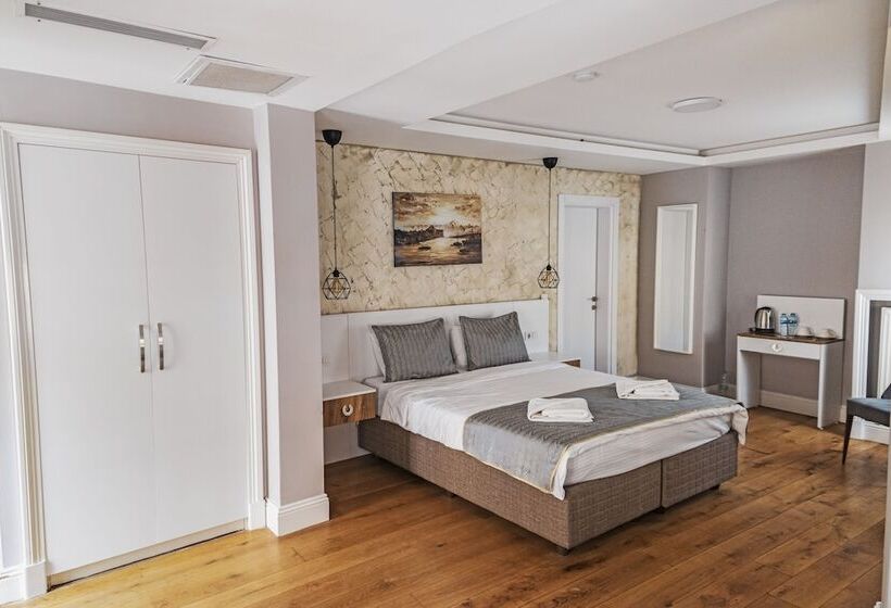 スーペリアトリプルルーム, Galata Door Otel