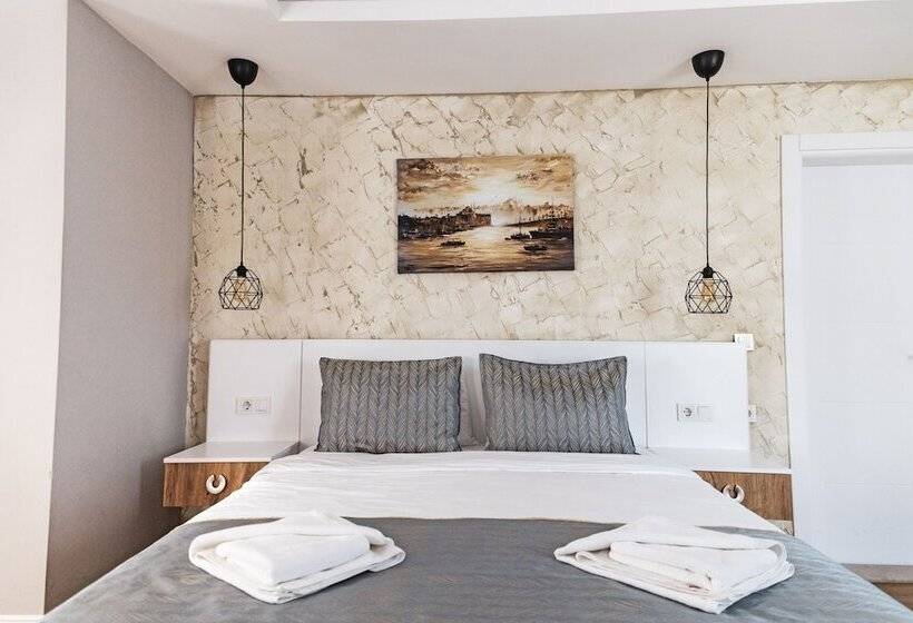 اتاق سوپریور سه تخته, Galata Door Otel