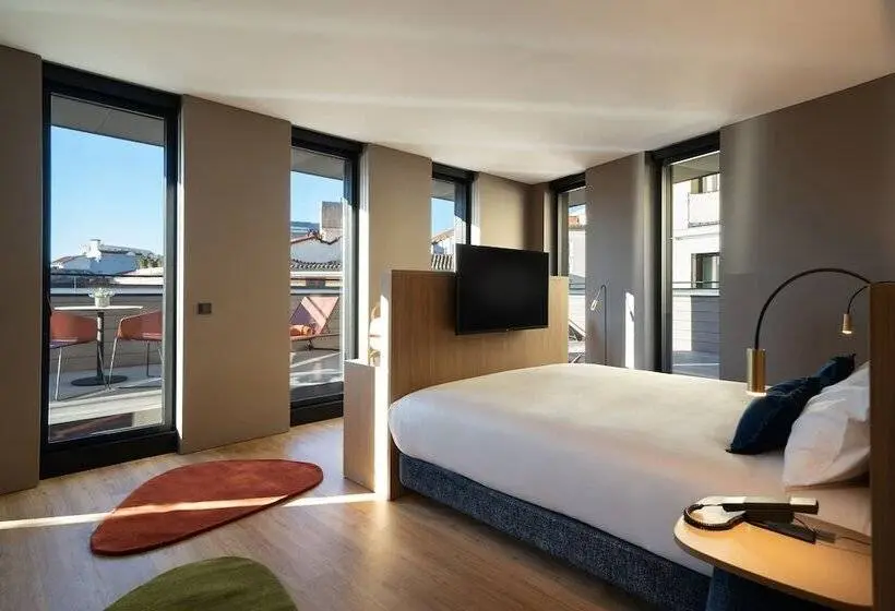 اتاق لوکس با تراس, Ocean Drive Madrid