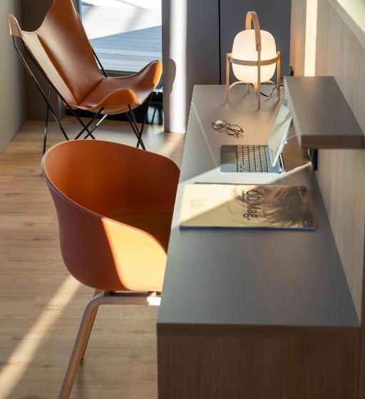 اتاق لوکس با تراس, Ocean Drive Madrid