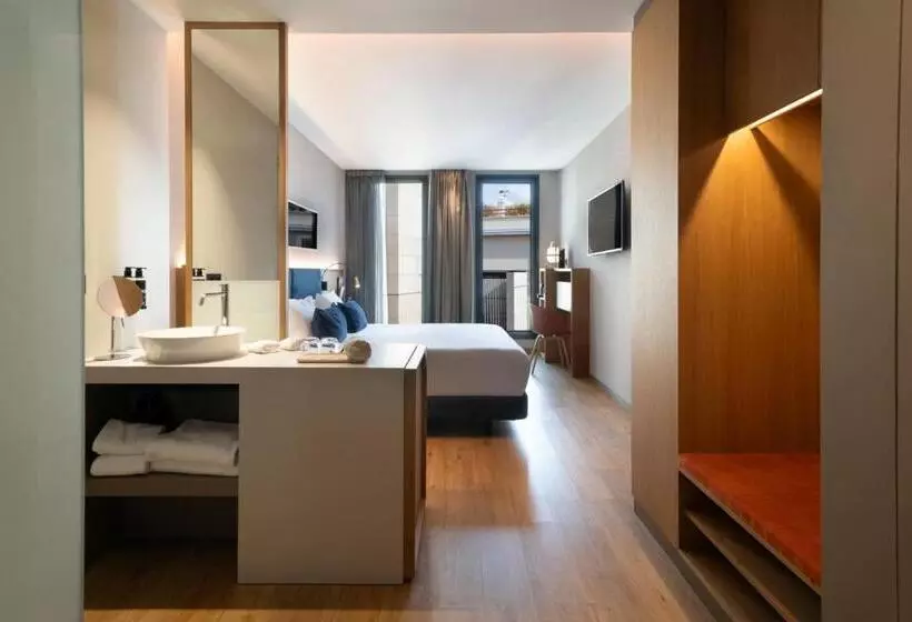 Superior Interior Room, Ocean Drive Madrid