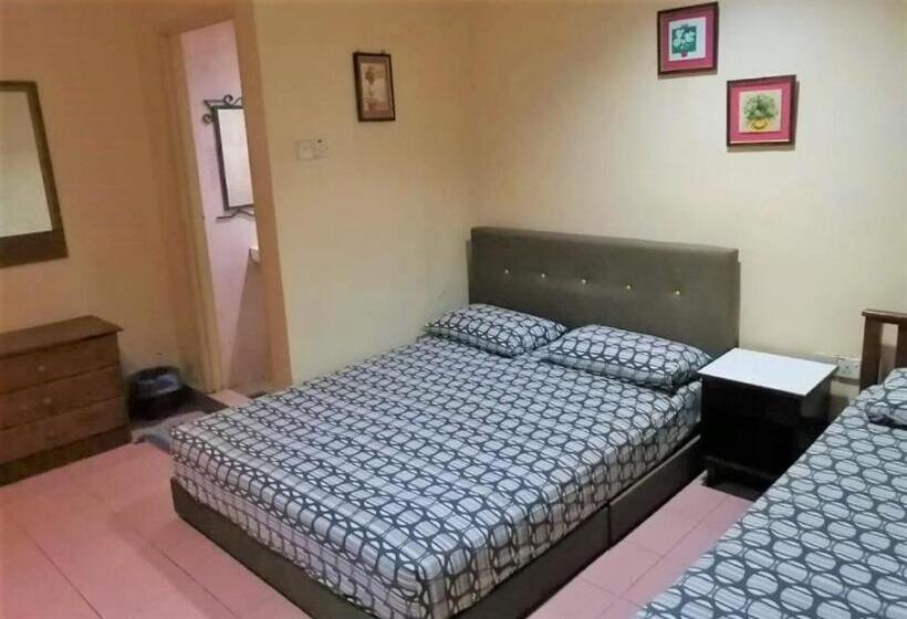 חדר דלוקס לשלושה, Prai Jaya 2