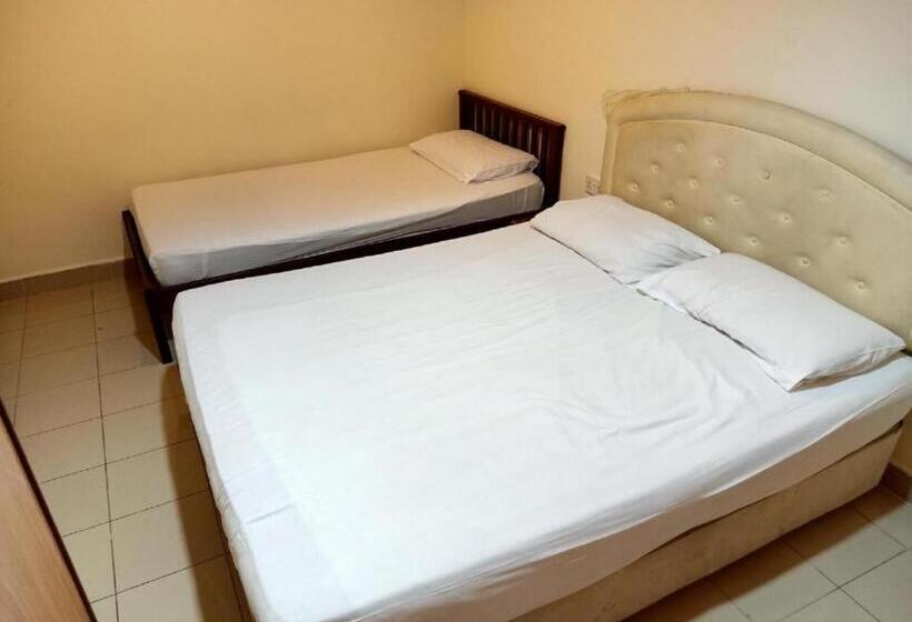 חדר דלוקס לשלושה, Prai Jaya 2