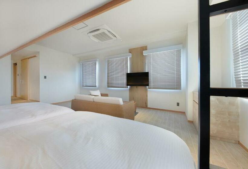 غرفة عائلية, Third Ishigakijima