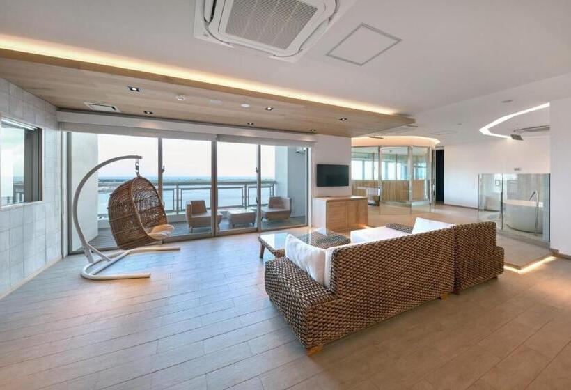 جناح سوبيريور مطل علي البحر, Third Ishigakijima