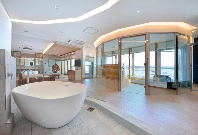 جناح سوبيريور مطل علي البحر, Third Ishigakijima