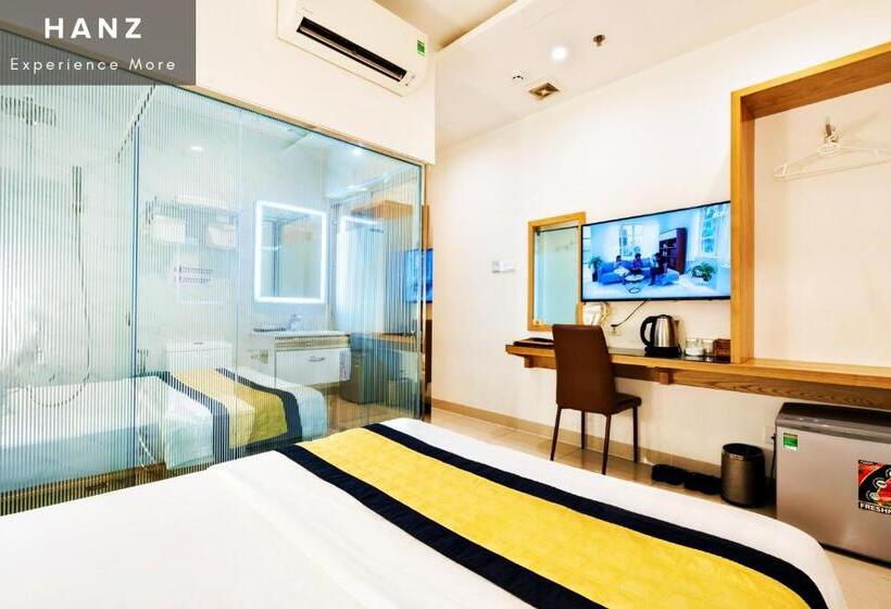 اتاق سوپریور, Hanz Son Mi Saigon