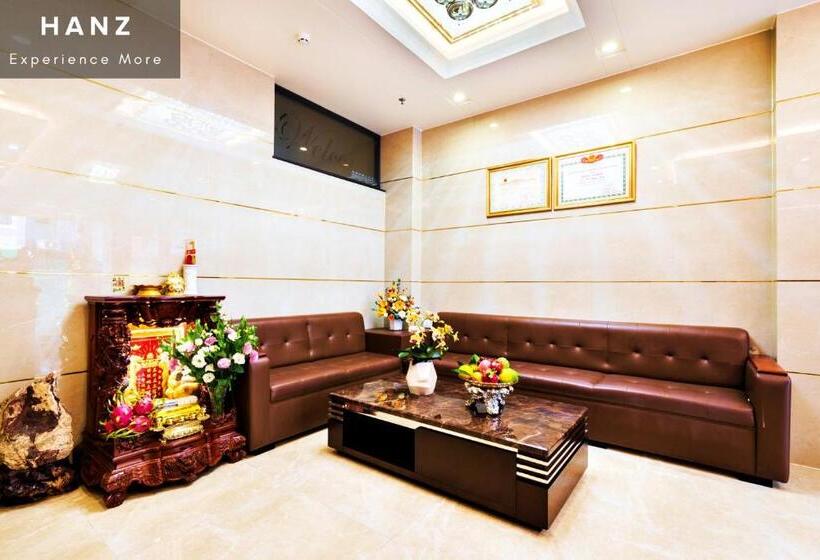 اتاق سوپریور, Hanz Son Mi Saigon