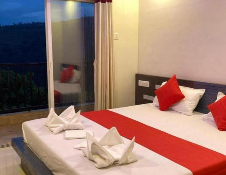 חדר דחוקס עם מיטת קינג, Kalasita