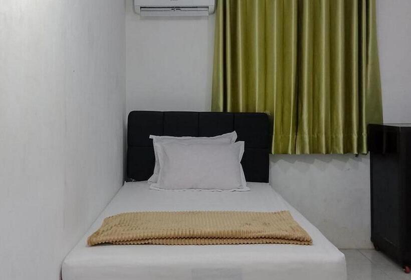Номер Economy, Citra Green House Syariah Near Universitas Tulungagung