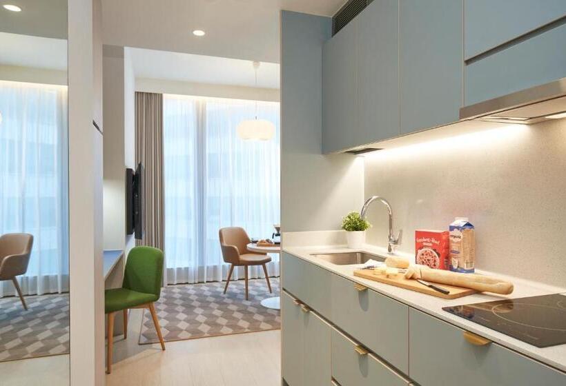 Executive Room, Citadines Raffles Place Singapore